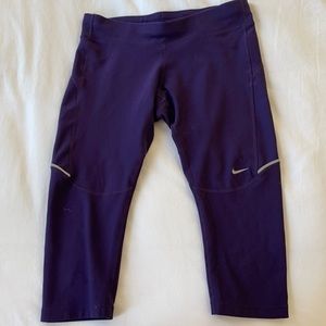 Nike Dri-Fit Capri running tights - size small